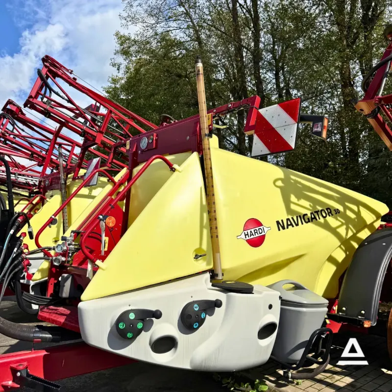 ŤAHANÝ POSTREKOVAČ HARDI NAVIGATOR 3000/24 EAGLE
