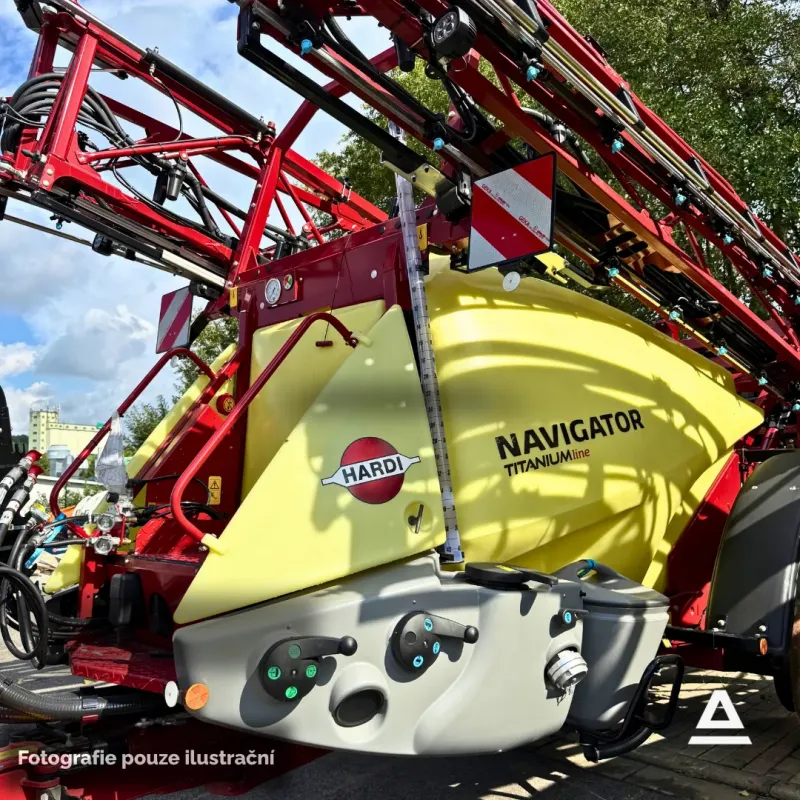 ŤAHANÝ POSTREKOVAČ HARDI NAVIGATOR 4000/30 DELTA